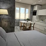 Stylish Escape شقة
