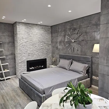 Stylish Escape * 地拉那